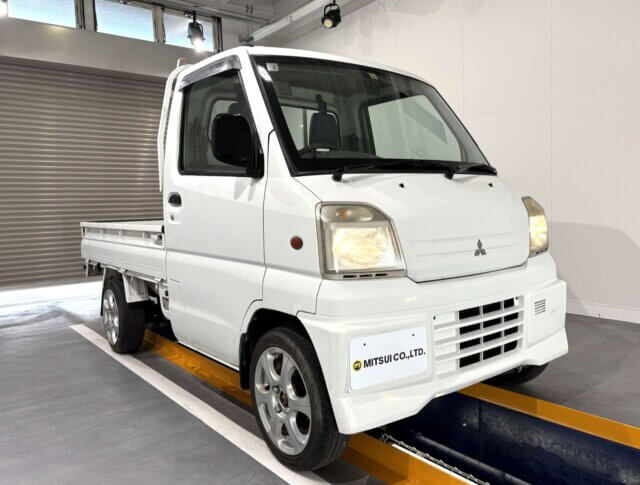 2000 MITSUBISHI MINICAB TRUCK