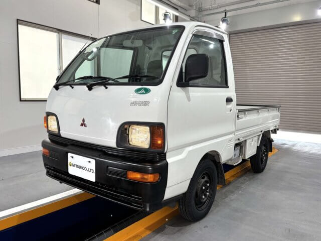 1996 MITSUBISHI MINICAB TRUCK