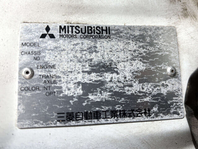 1996 MITSUBISHI MINICAB TRUCK