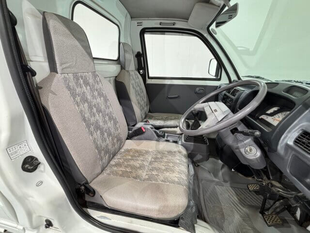 1996 MITSUBISHI MINICAB TRUCK