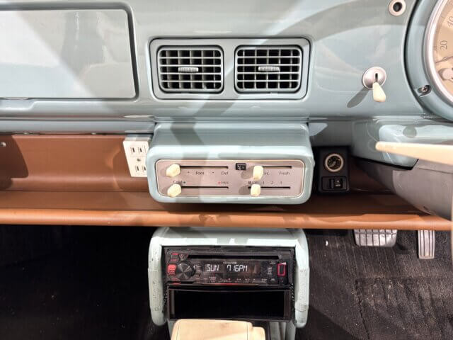 1989 NISSAN PAO