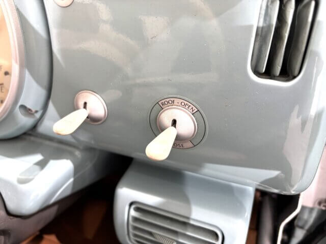 1989 NISSAN PAO