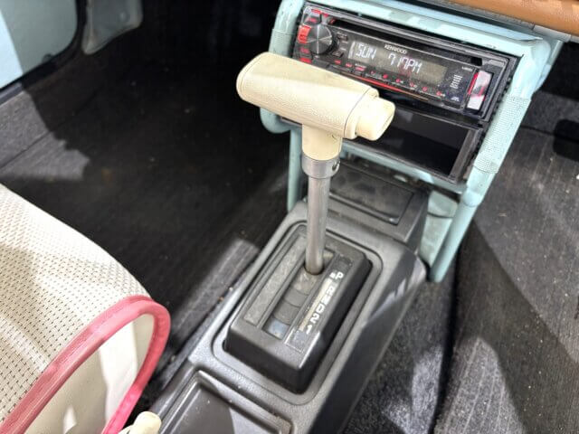 1989 NISSAN PAO