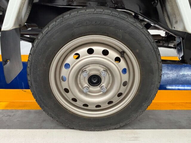 2000 DAIHATSU HIJET TRUCK