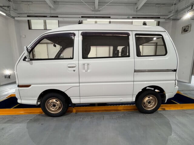 1993 MITSUBISHI MINICAB VAN