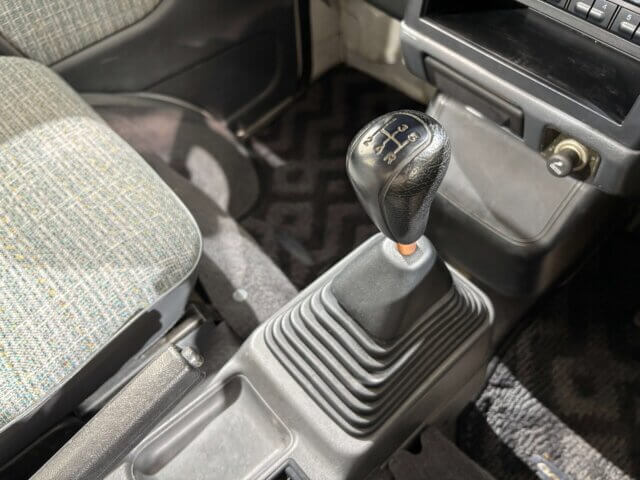 1993 MITSUBISHI MINICAB VAN