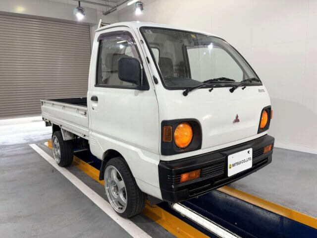 1993 MITSUBISHI MINICAB TRUCK