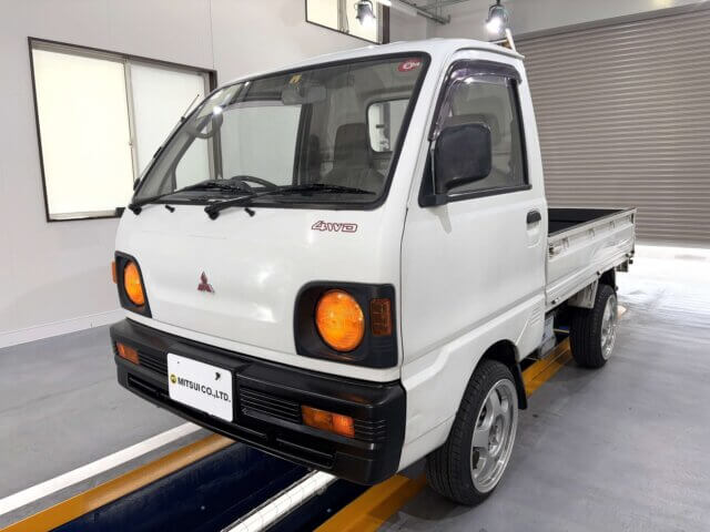 1993 MITSUBISHI MINICAB TRUCK