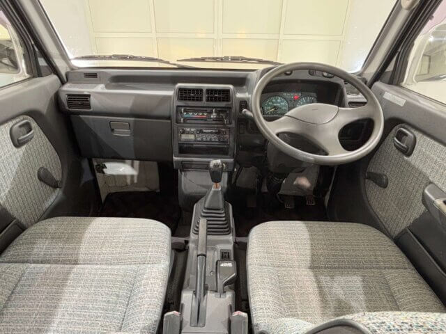 1993 MITSUBISHI MINICAB VAN