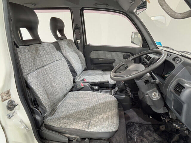 1993 MITSUBISHI MINICAB VAN
