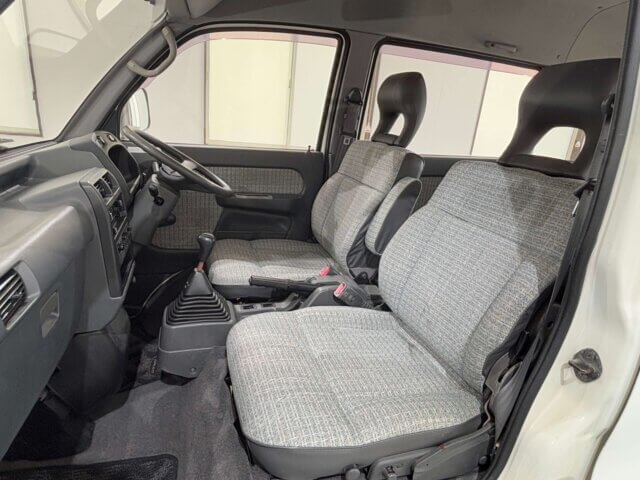 1993 MITSUBISHI MINICAB VAN