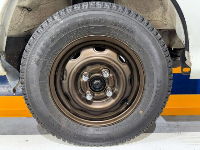 2000 DAIHATSU HIJET TRUCK