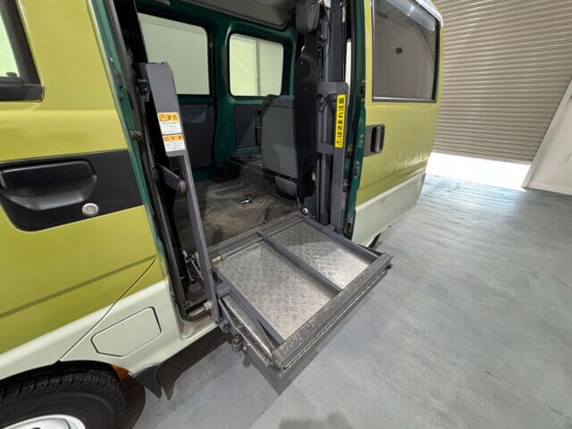 2000 SUBARU SAMBAR VAN