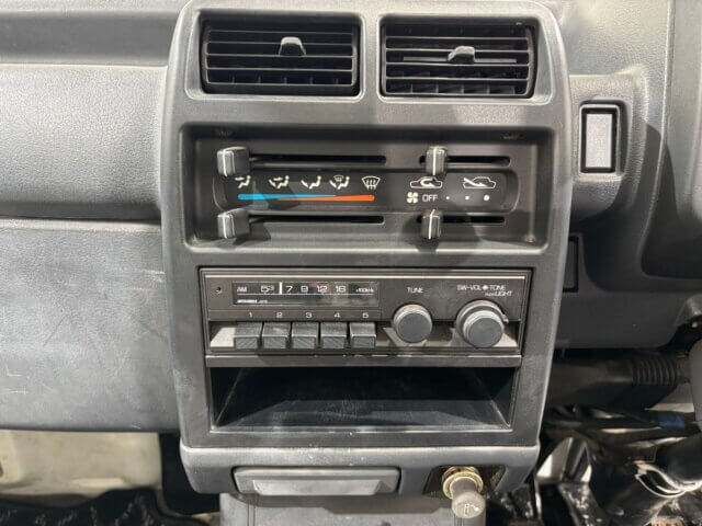 1991 MITSUBISHI MINICAB TRUCK
