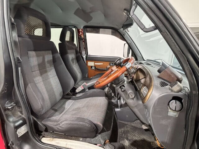 1995 DAIHATSU ATRAI