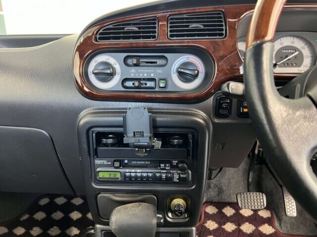 1999 DAIHATSU MIRA GINO