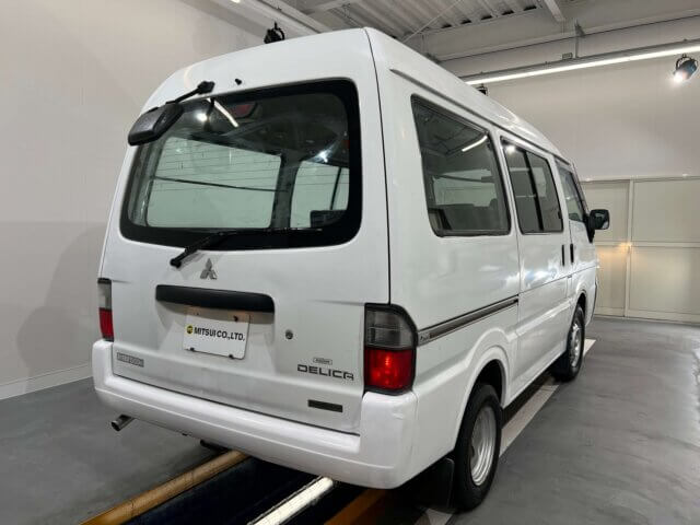 2000 MITSUBISHI DELICA VAN