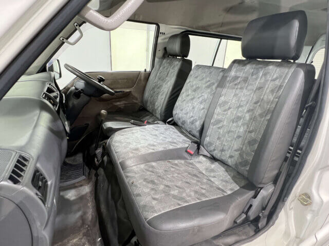 2000 MITSUBISHI DELICA VAN