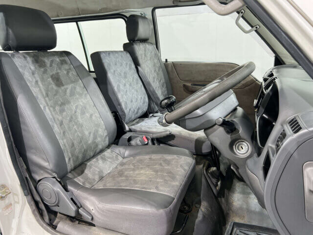 2000 MITSUBISHI DELICA VAN