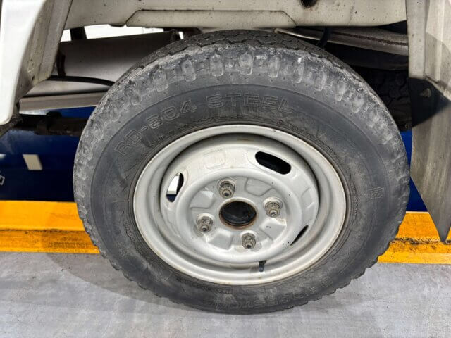 1998 MITSUBISHI MINICAB TRUCK