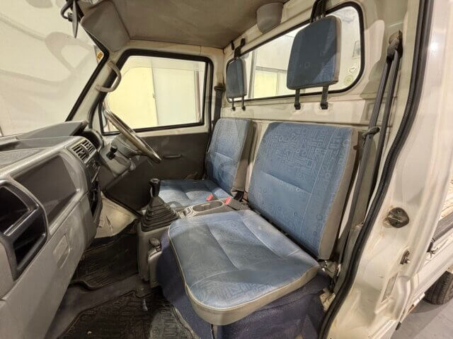 1999 MITSUBISHI MINICAB TRUCK