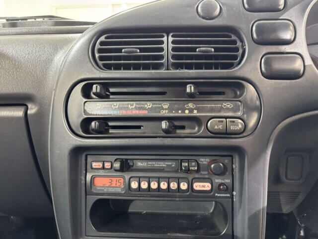 1998 DAIHATSU DECK VAN