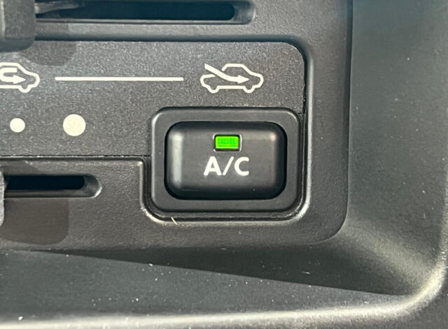 2000 DAIHATSU ATRAI