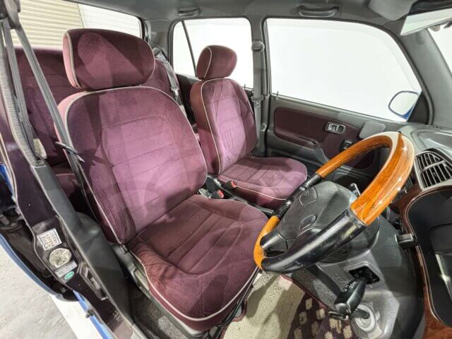 1999 DAIHATSU MIRA GINO