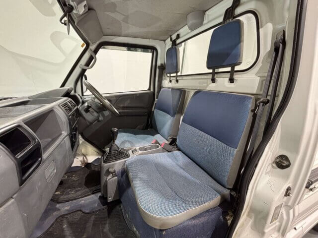 1999 MITSUBISHI MINICAB TRUCK