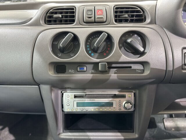 1998 NISSAN MARCH