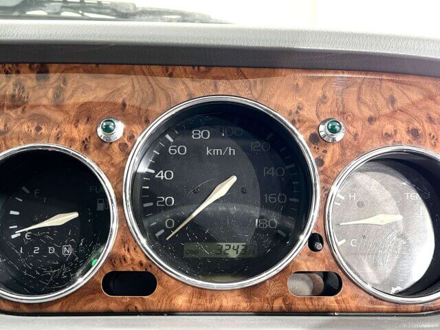 2000 MITSUOKA VIEWT