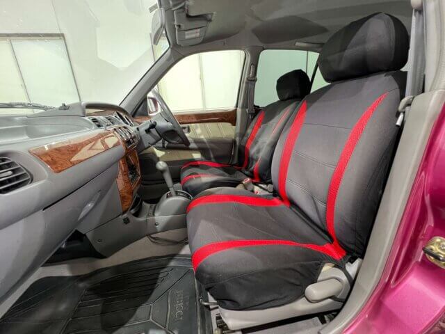 2000 MITSUOKA VIEWT