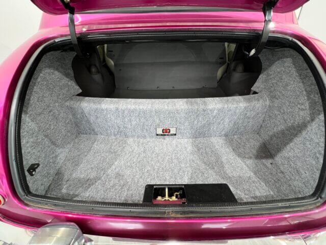 2000 MITSUOKA VIEWT