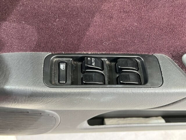 2000 DAIHATSU MIRA GINO