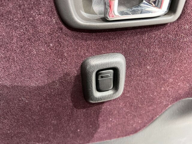 2000 DAIHATSU MIRA GINO