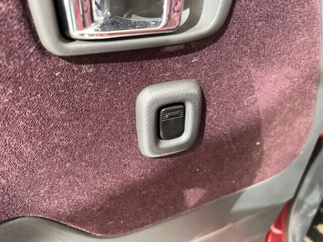 2000 DAIHATSU MIRA GINO