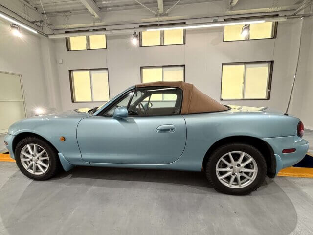 2000 MAZDA ROADSTER