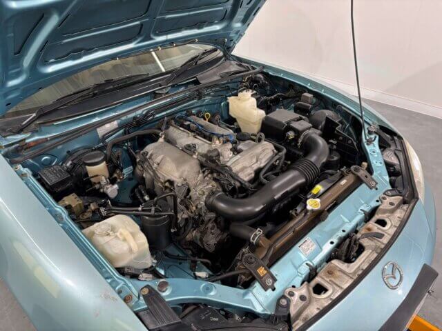 2000 MAZDA ROADSTER