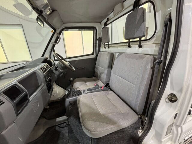 2000 MITSUBISHI MINICAB TRUCK
