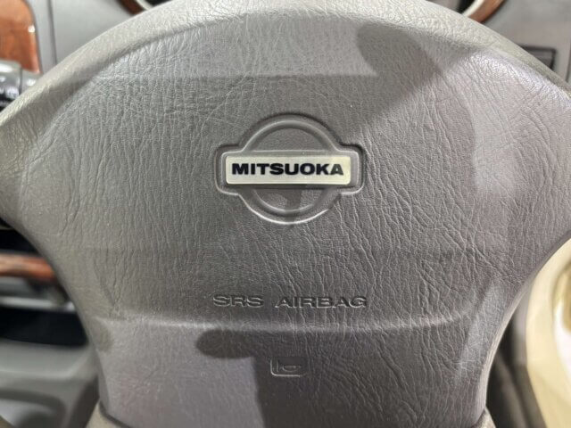 2000 MITSUOKA VIEWT