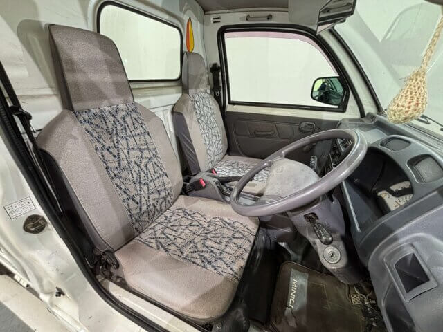 1997 MITSUBISHI MINICAB TRUCK