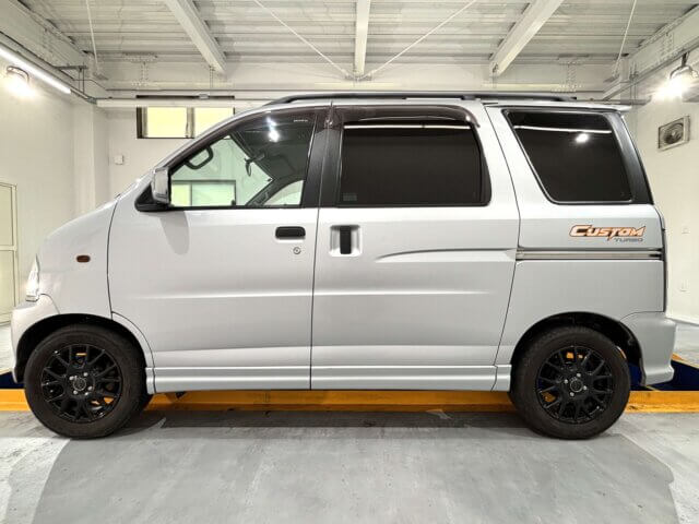 1999 DAIHATSU ATRAI