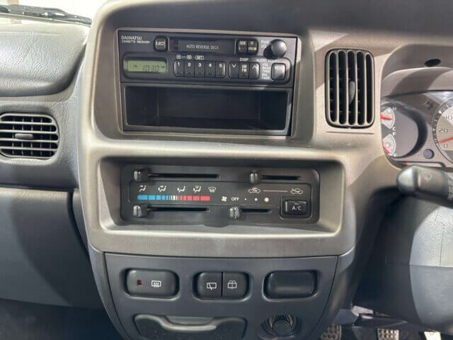 2000 DAIHATSU ATRAI