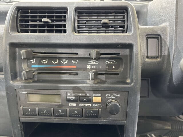 1993 MITSUBISHI MINICAB TRUCK