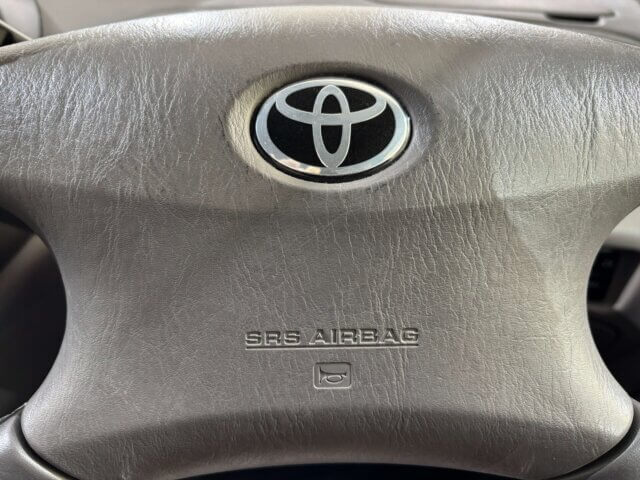 2000 TOYOTA ESTIMA