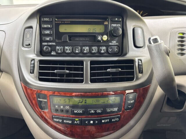 2000 TOYOTA ESTIMA