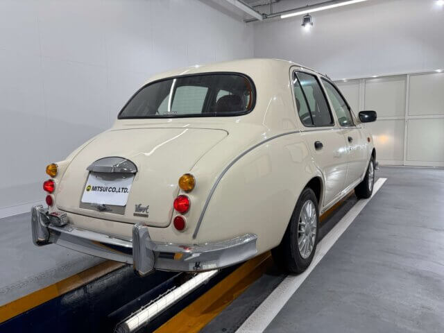 2000 MITSUOKA VIEWT
