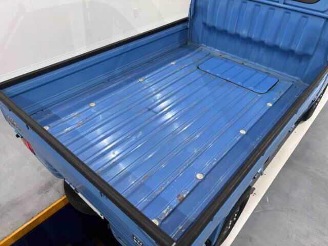 2000 DAIHATSU HIJET TRUCK