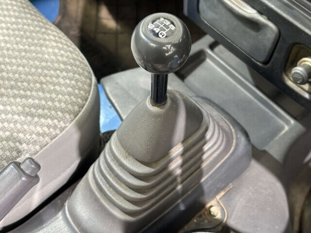 2000 DAIHATSU HIJET TRUCK