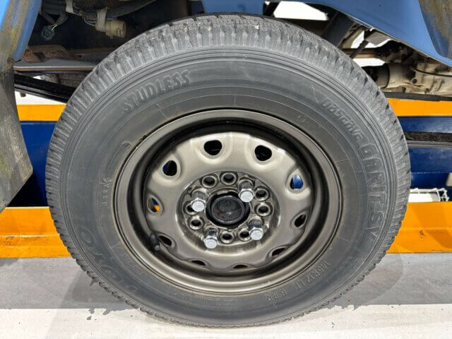 2000 DAIHATSU HIJET TRUCK